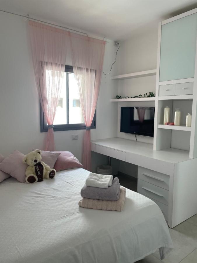 Sea & Fun Apartment Hadera Exterior photo